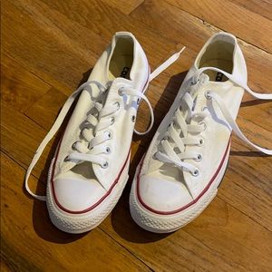 Women’s converse like new size 8